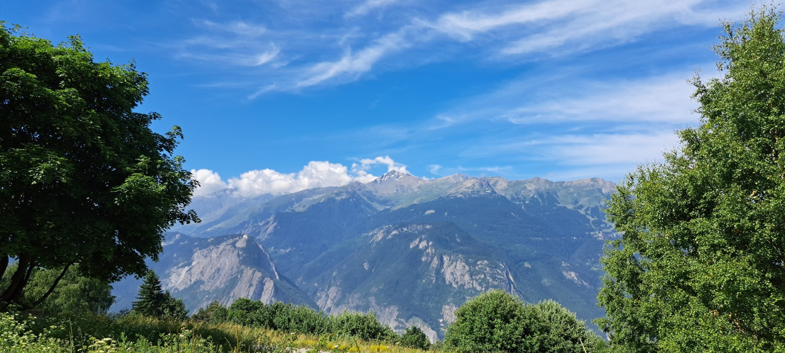  La Pérousaz 