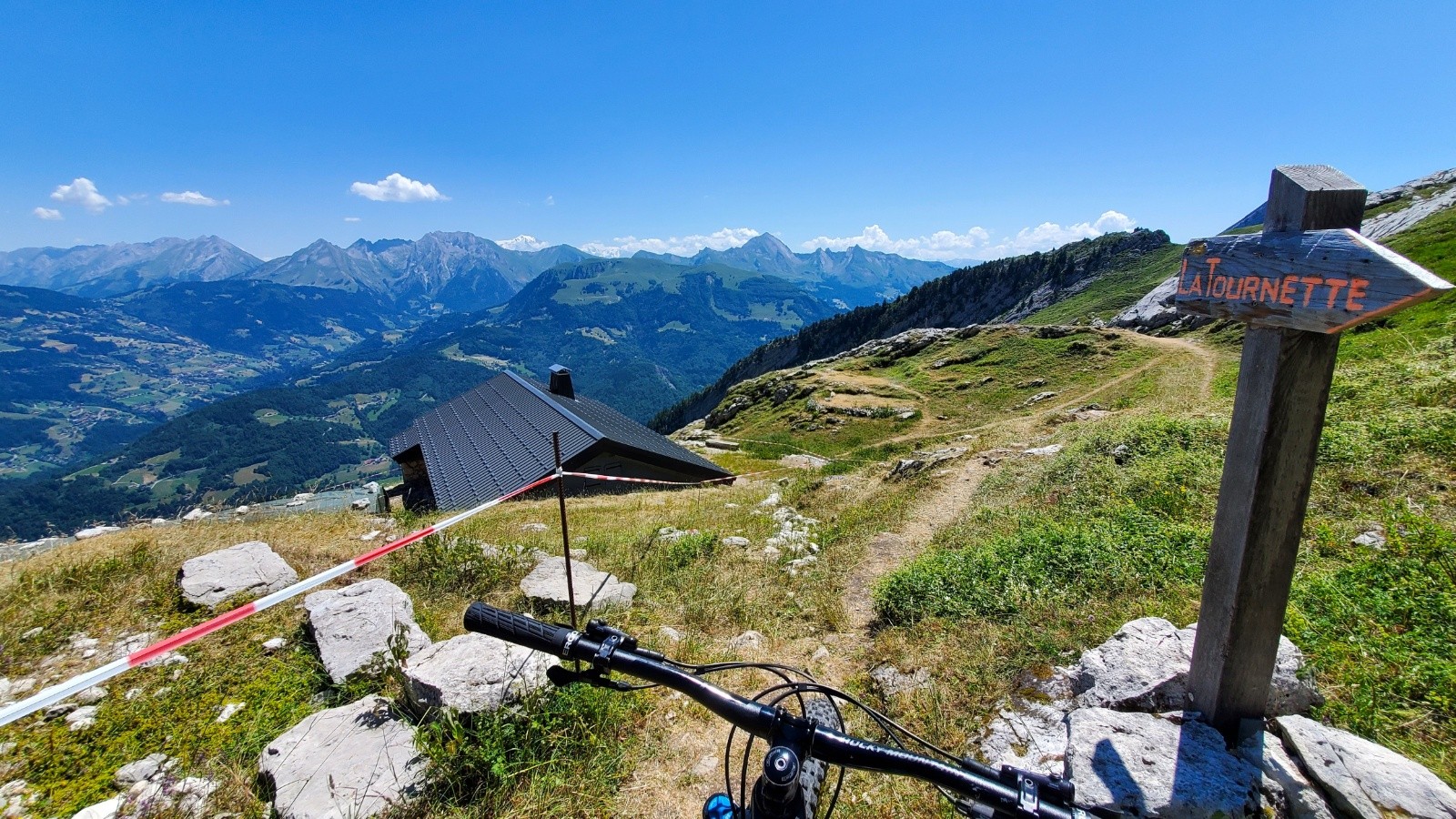 #14 Back to le chalet Back to le chalet