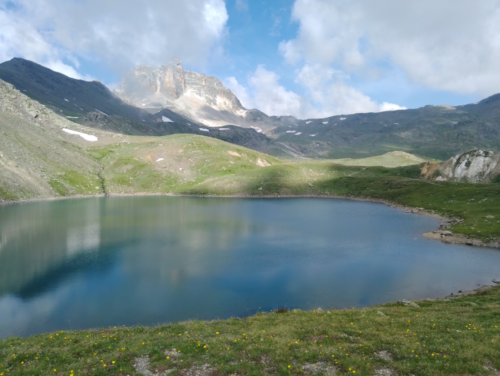 #11 Lac Marguerite et cheval blanc Lac Marguerite et cheval blanc