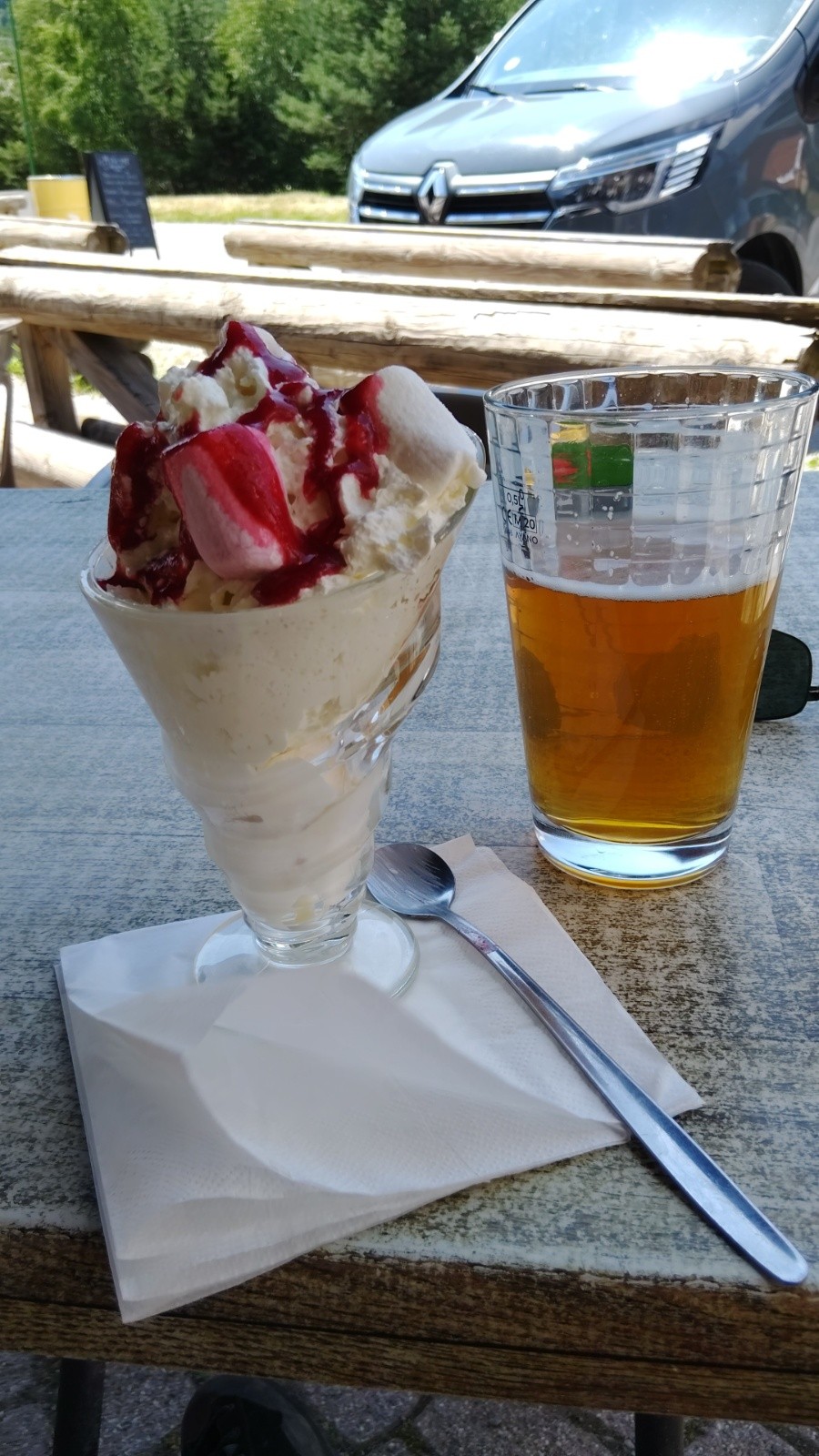 #40 Réhydratation et glace bien fraîche Réhydratation et glace bien fraîche