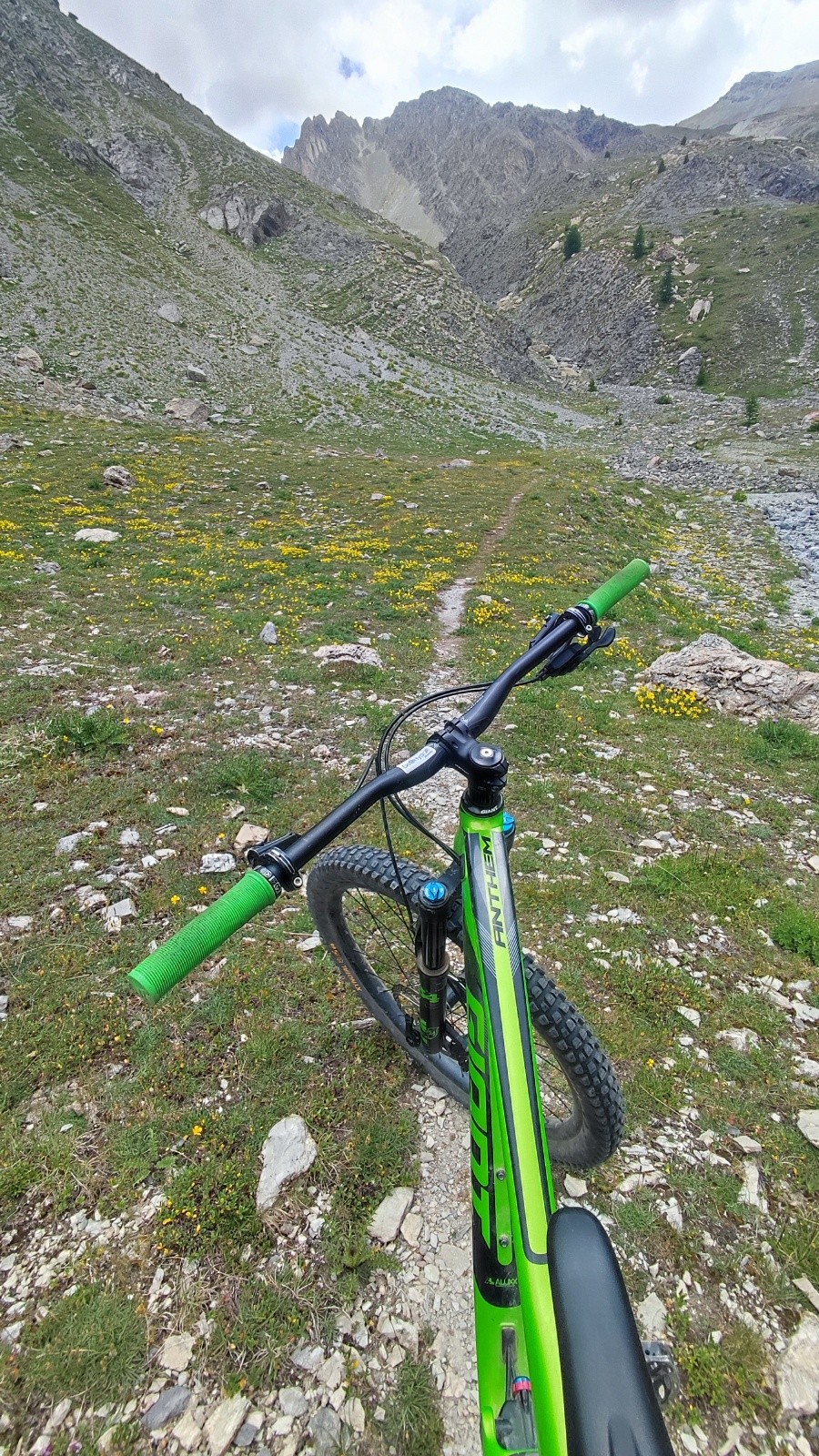 Remontée vallon des pelouses bien longue