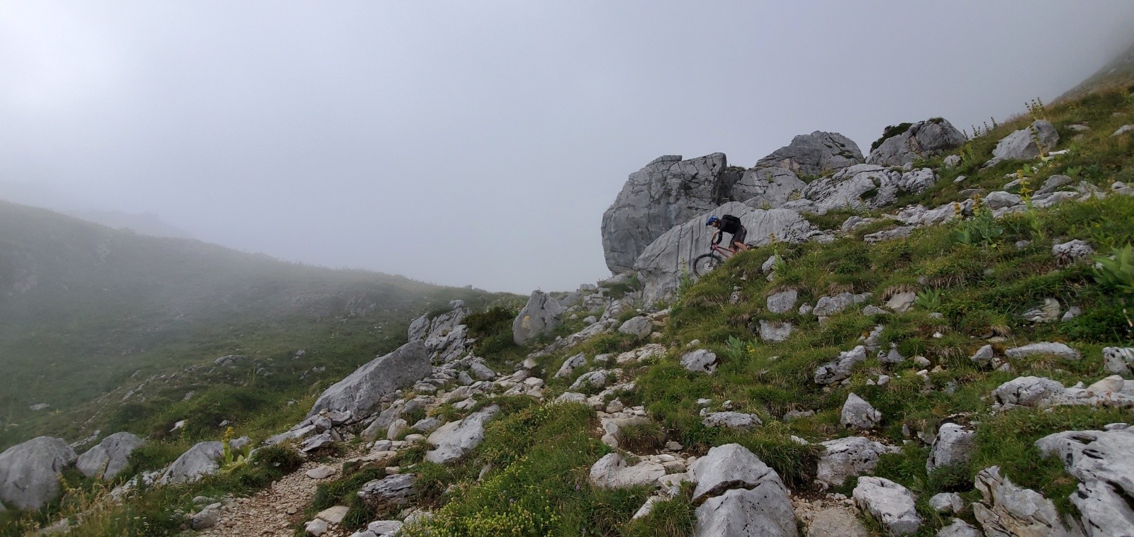 #22 Descente du lac de Peyre Descente du lac de Peyre