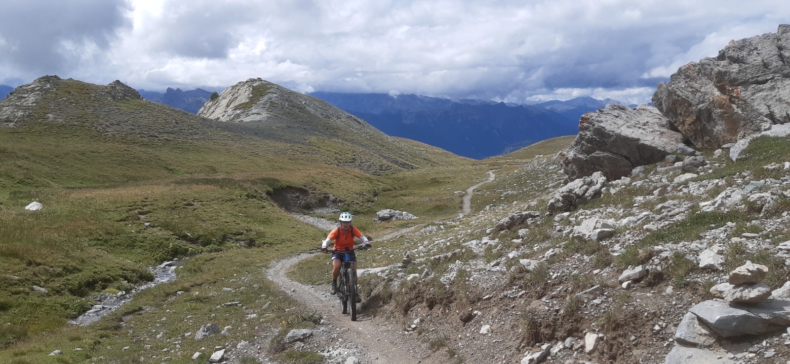 Arrivée au col, plus on monte plus ça roule!