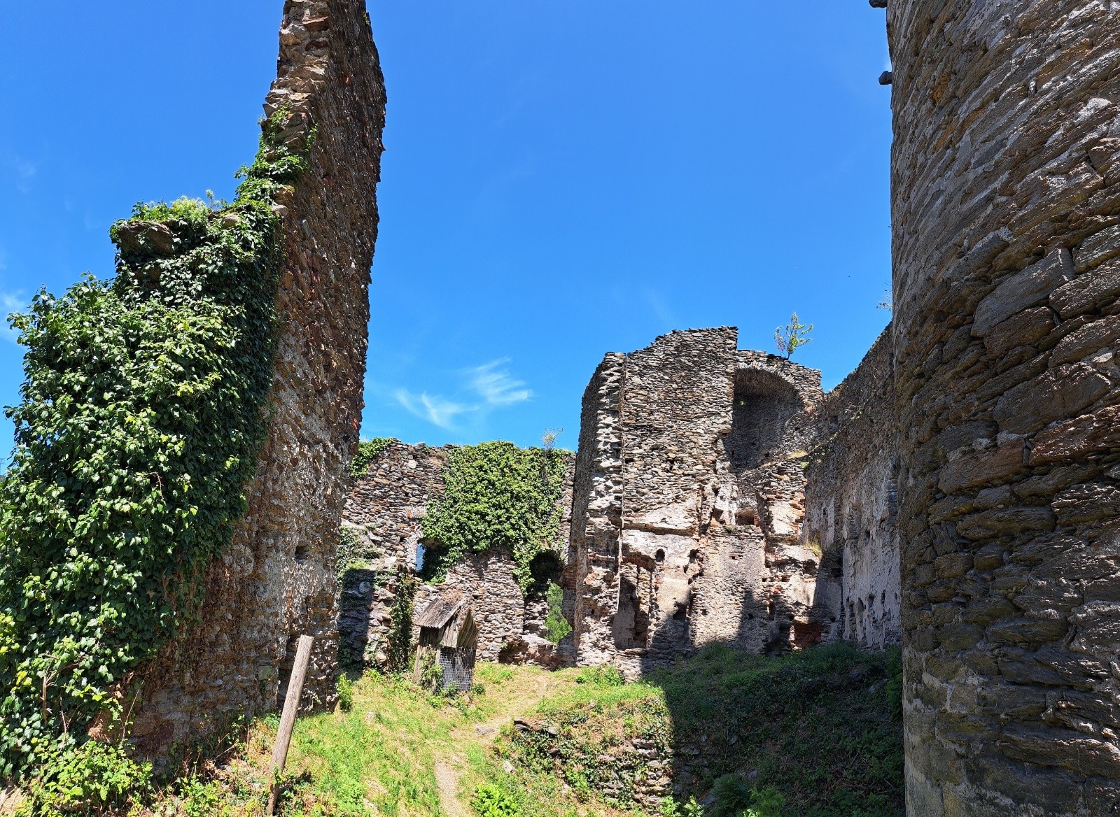 #9 Château de Chantemerle Château de Chantemerle