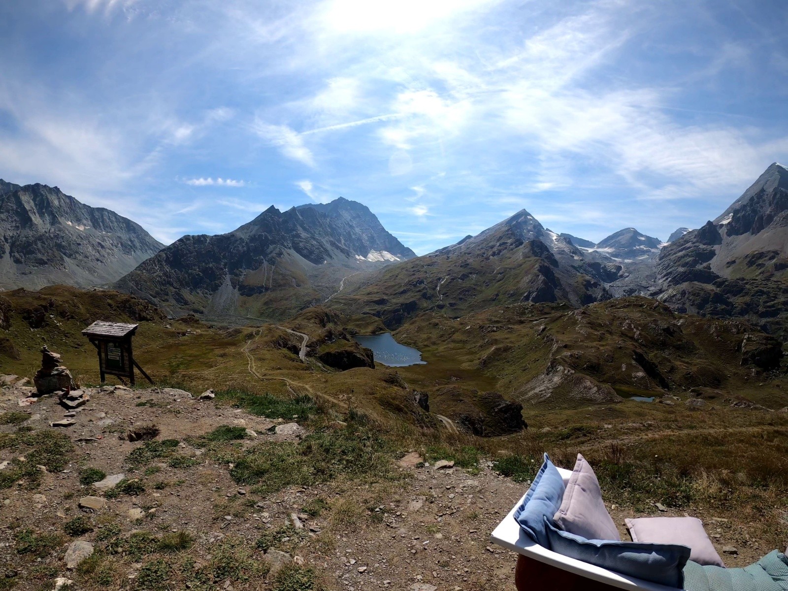 #5 Lac de Charion depuis la cabane Lac de Charion depuis la cabane