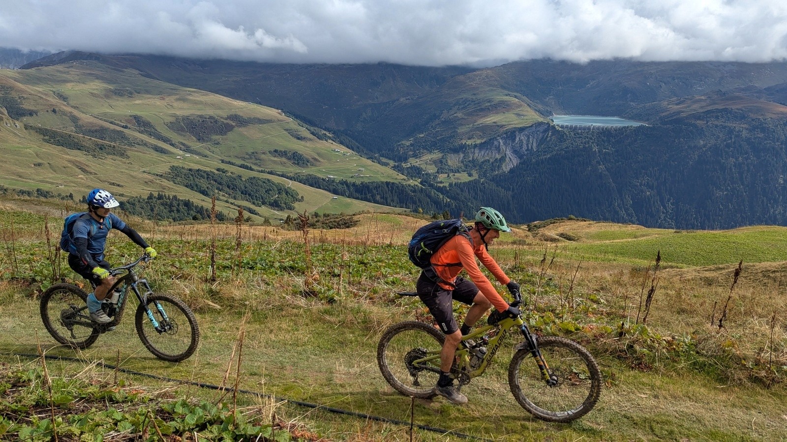 #13 Lac de la Girotte au fond Lac de la Girotte au fond