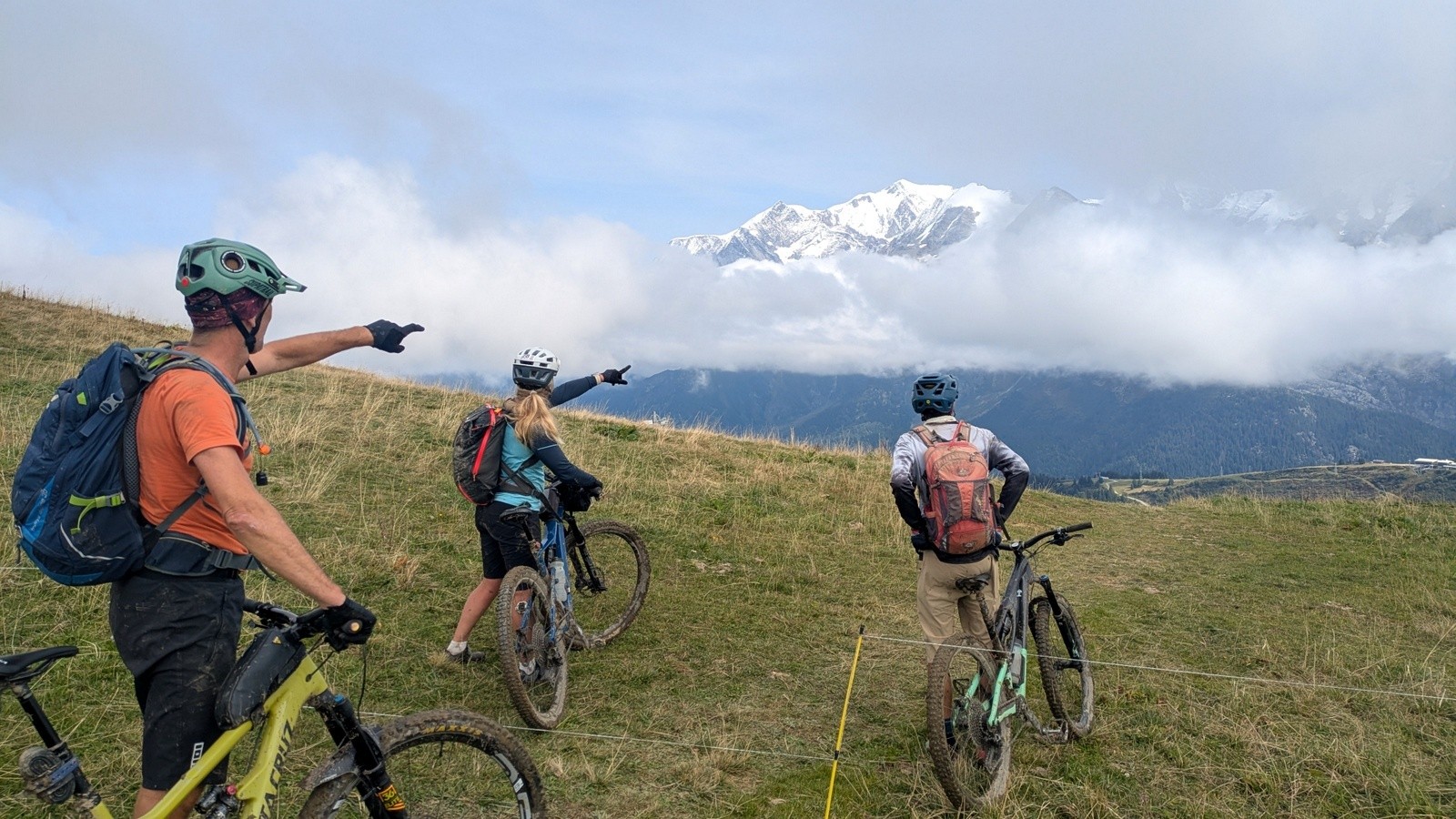 #9 Enfin le Mont-Blanc, le ciel se déchire ! Enfin le Mont-Blanc, le ciel se déchire !