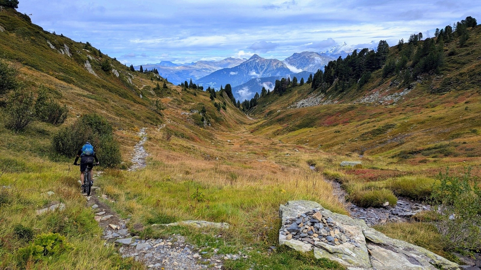 #21 Le côte sauvage de cette traversée T5 sous le Grand Mont Le côte sauvage de cette traversée T5 sous le Grand Mont