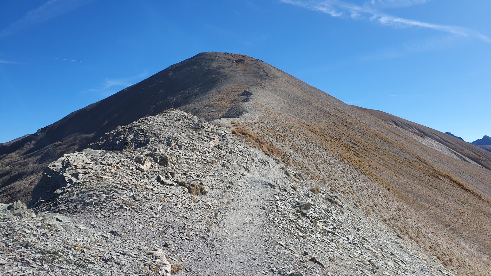 #4 Montée de Girardin depuis le col Montée de Girardin depuis le col