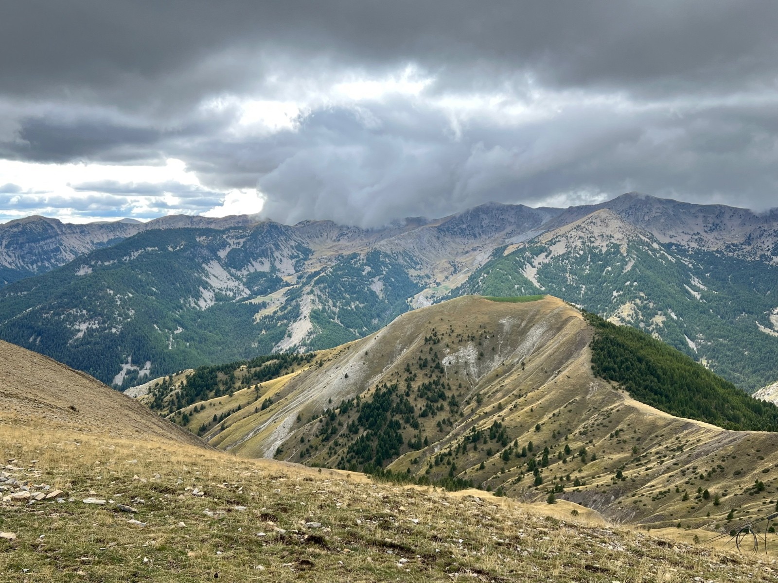 #7 Vue plein ouest sur Mourre de Simanice Vue plein ouest sur Mourre de Simanice