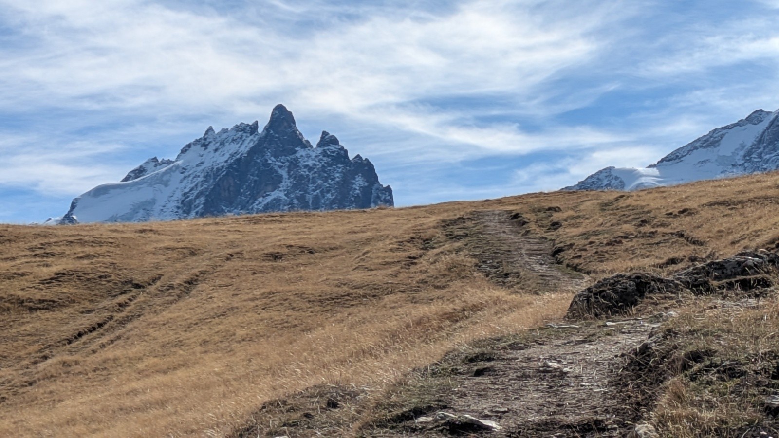 #9 arrivée au col du Souchet, la reine se dévoile ... arrivée au col du Souchet, la reine se dévoile ...