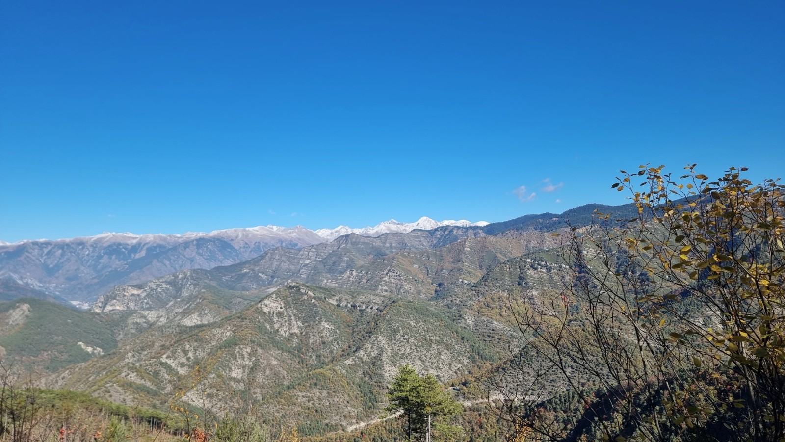 #12 Les premières neiges sur le Mercantour (pas épais) Les premières neiges sur le Mercantour (pas épais)