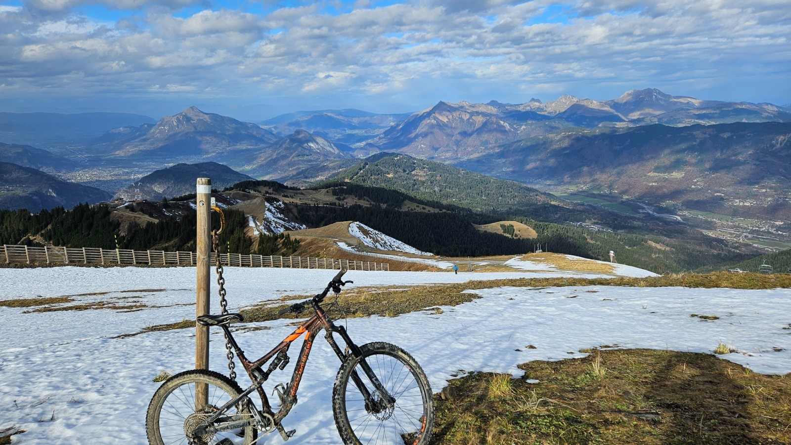 Tête des Saix, côté Agy.