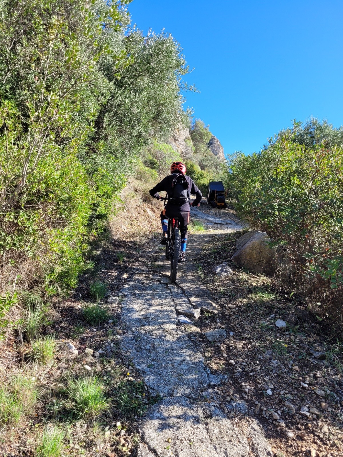 début du sentier Savaric Aval 