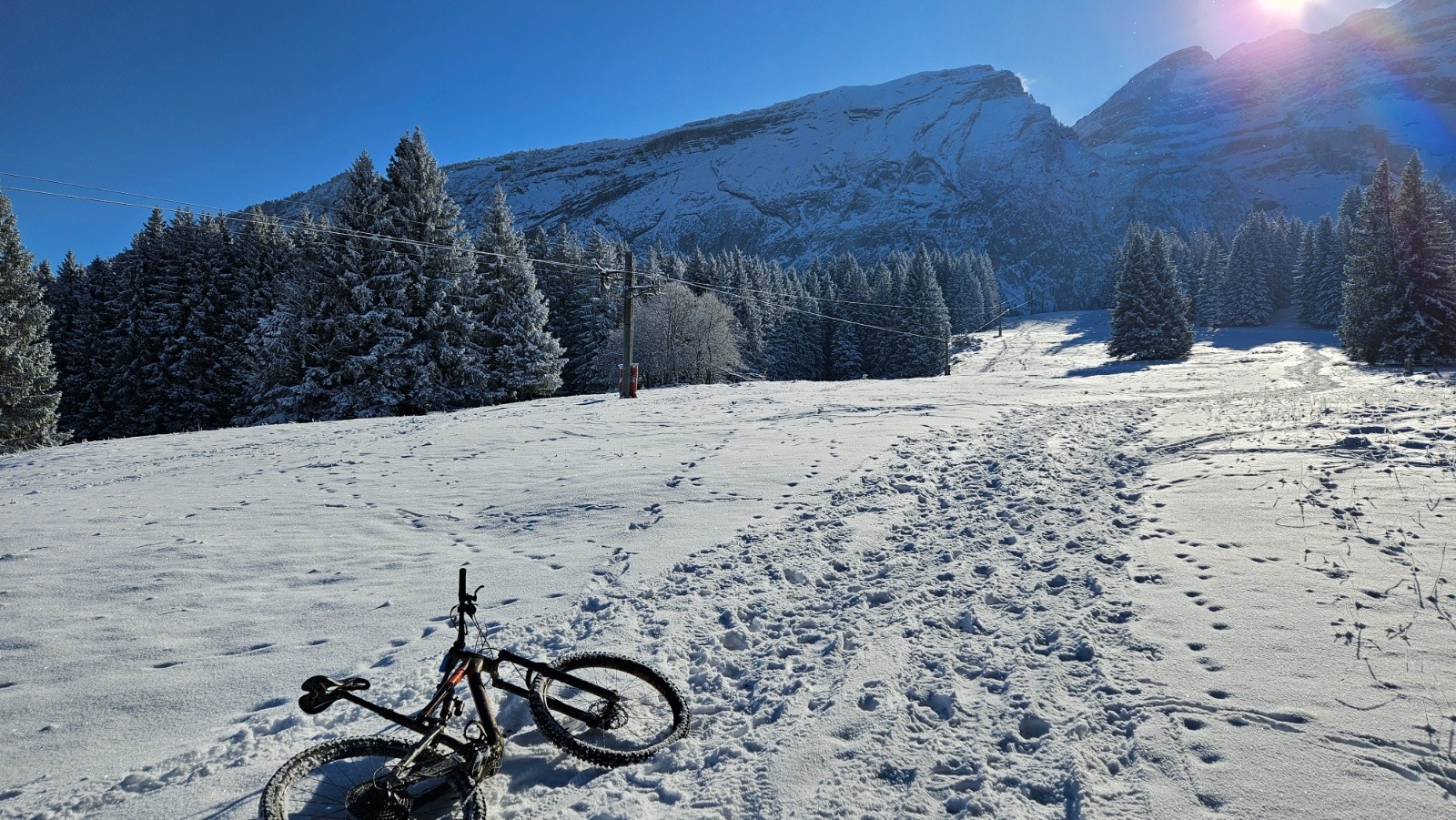 Pas beaucoup de neige.