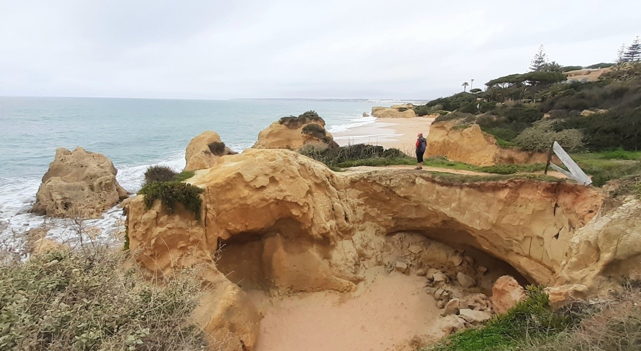 Encore de beaux sentiers à l’ouest de Castelo