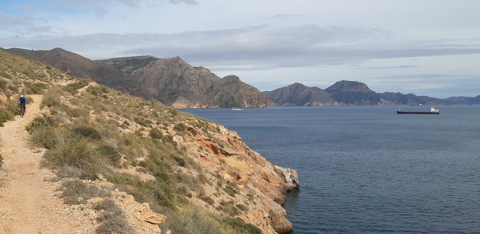 Le très beau sentier Salitrona