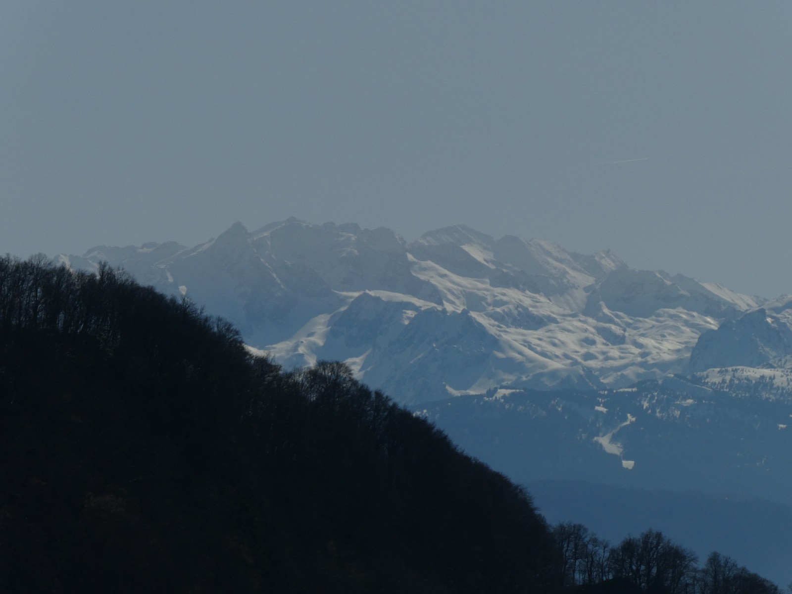 #8 Le Rocher Blanc et l Le Rocher Blanc et l'Etendard derrière