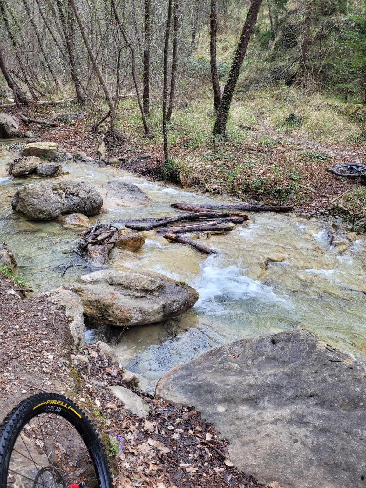 #12 On cherche un passage... On cherche un passage...