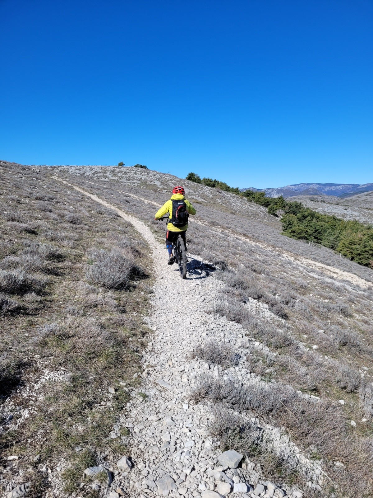 montée toujours.&nbsp;