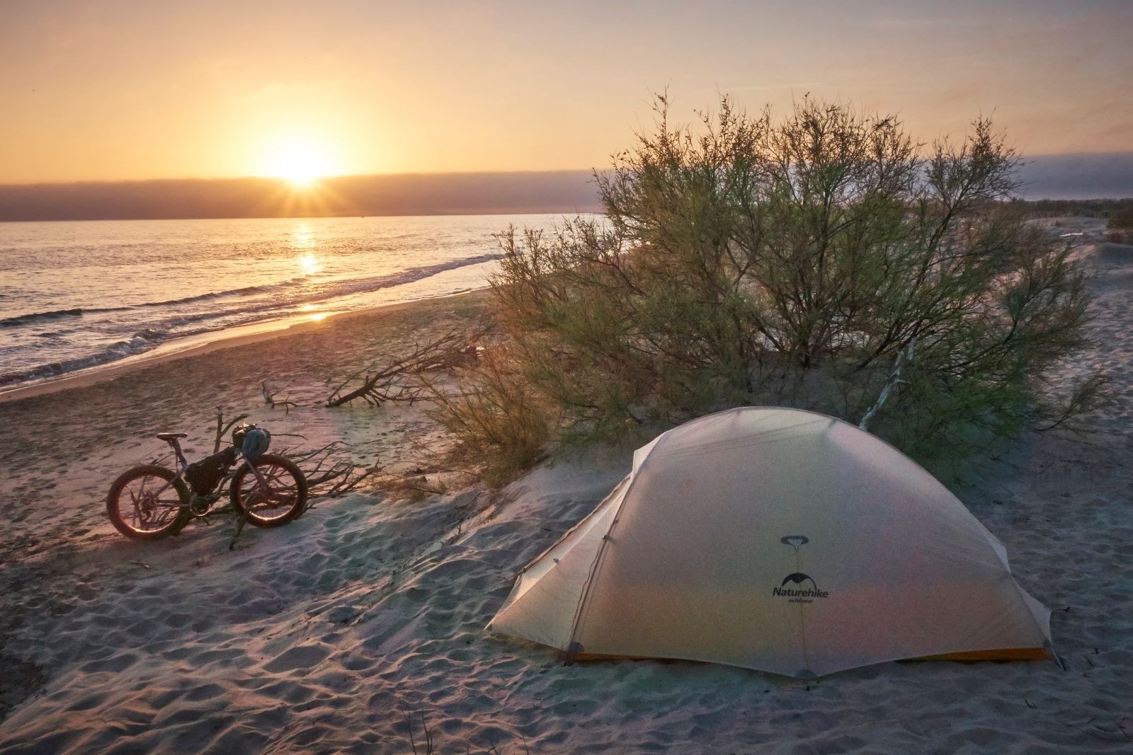 Bivouac peu avant la \