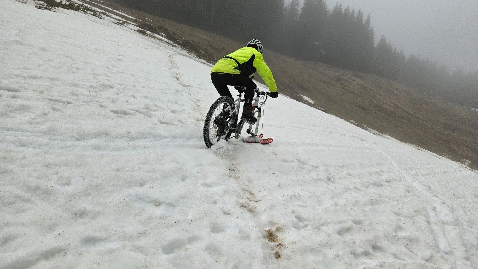 #12 Il commence à faire des belles courbes. Il commence à faire des belles courbes.