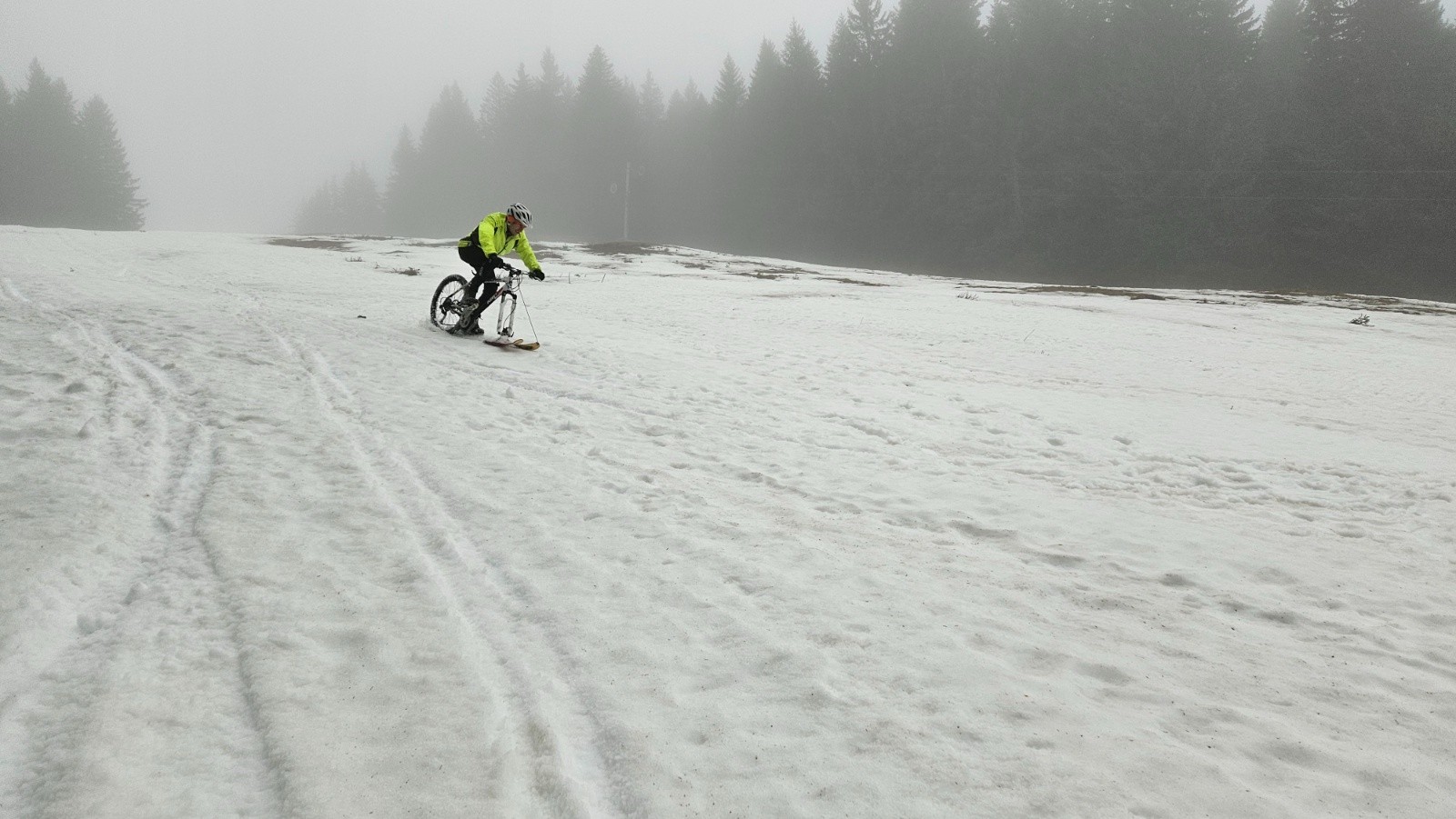 #10 Il va plus vite. Il va plus vite.