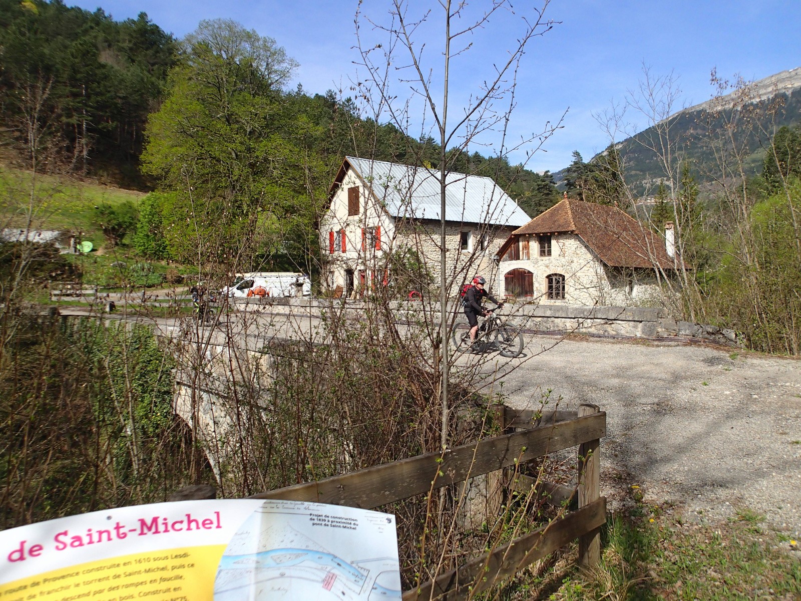 ... et roulent les vélos ...