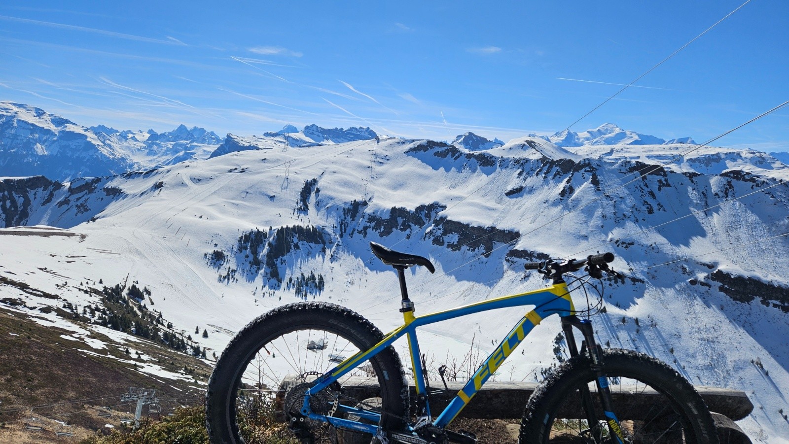 Côté des Grands Vans.