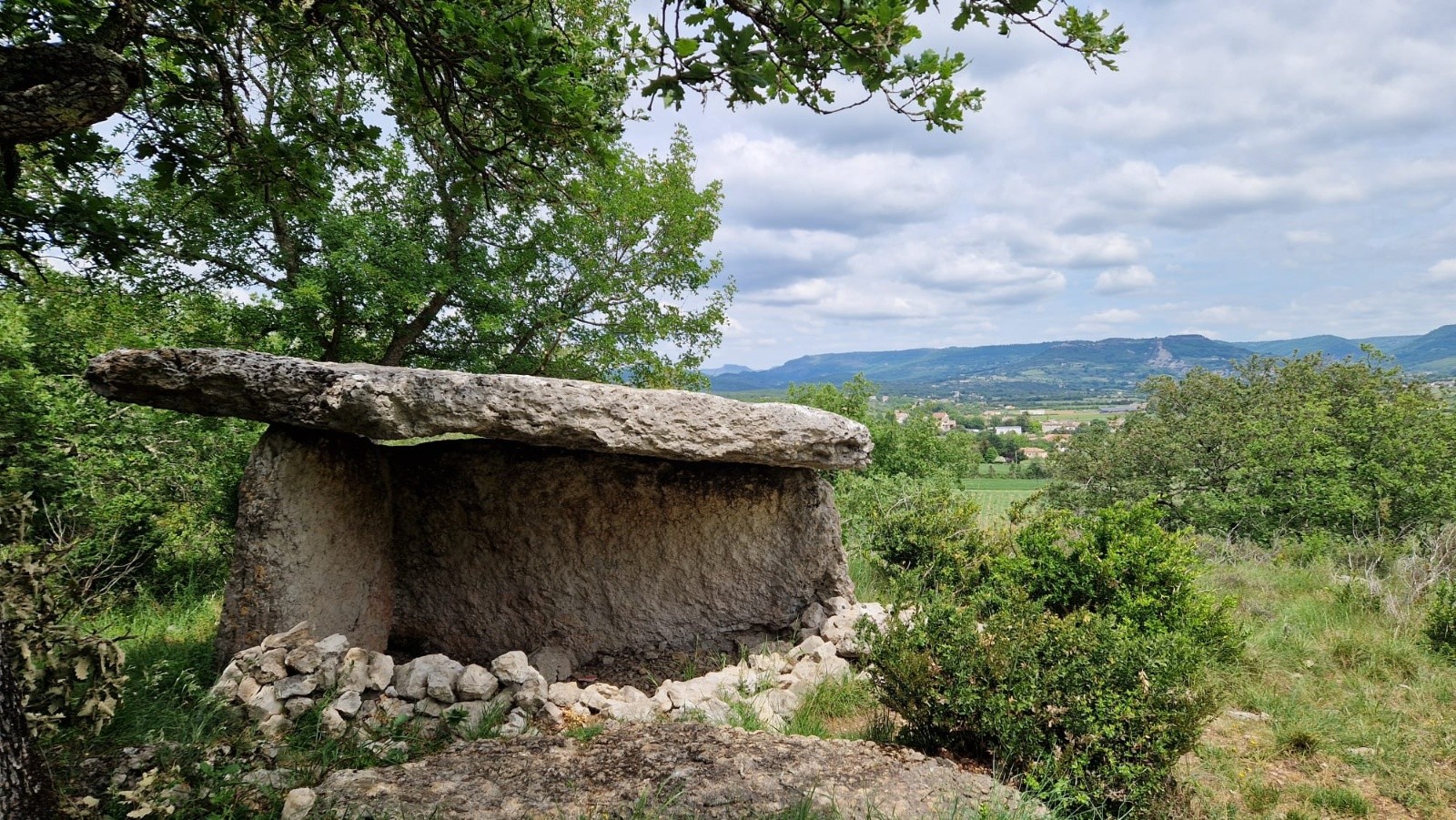 &nbsp;Dolmen de Lussas