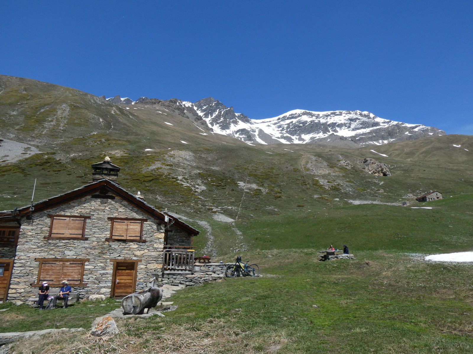 #9 Refuge de Vallonbrun Refuge de Vallonbrun