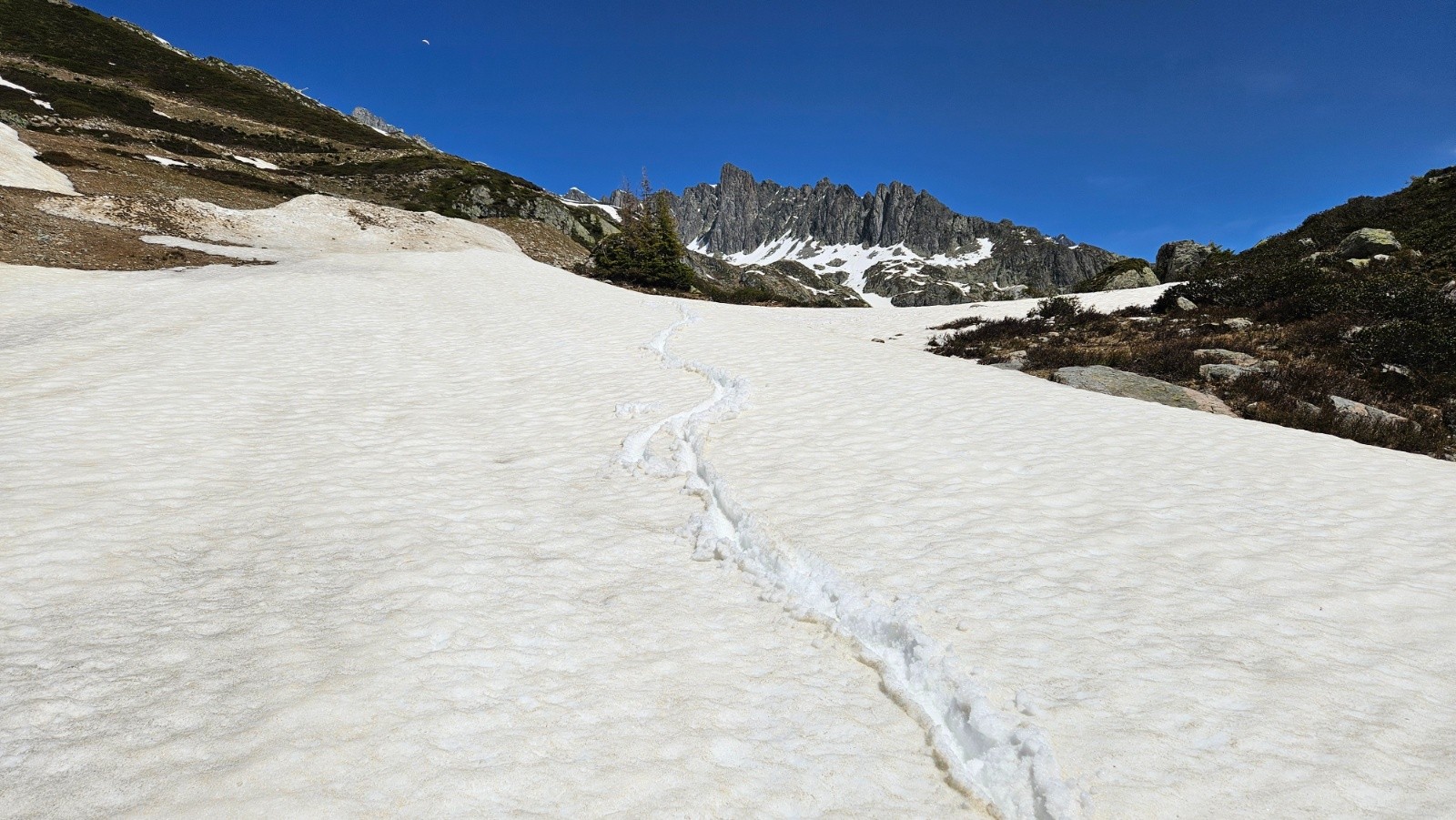 #9 La neige est cyclable en descente. La neige est cyclable en descente.