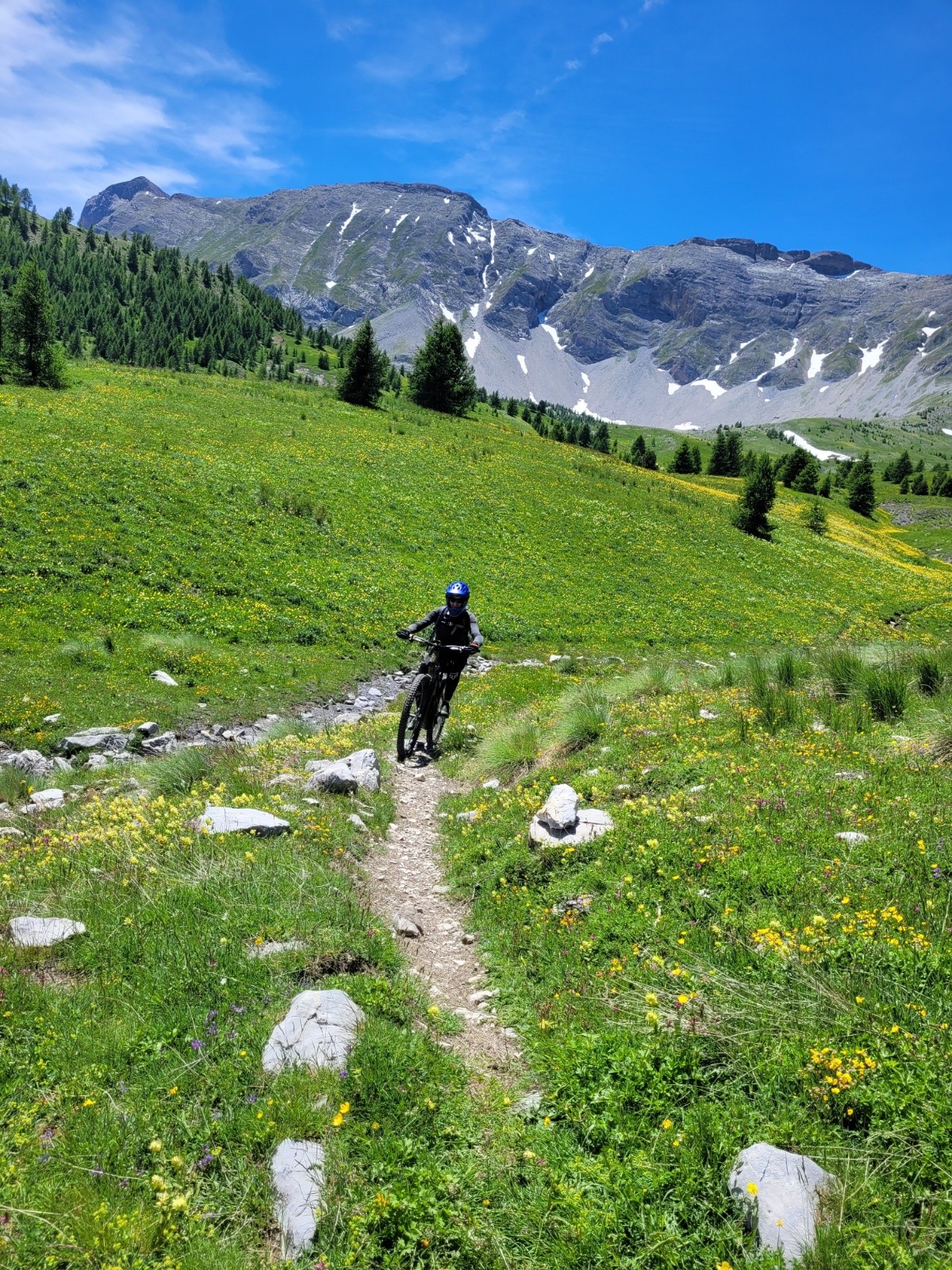 #18 Début de descente GR52A Début de descente GR52A