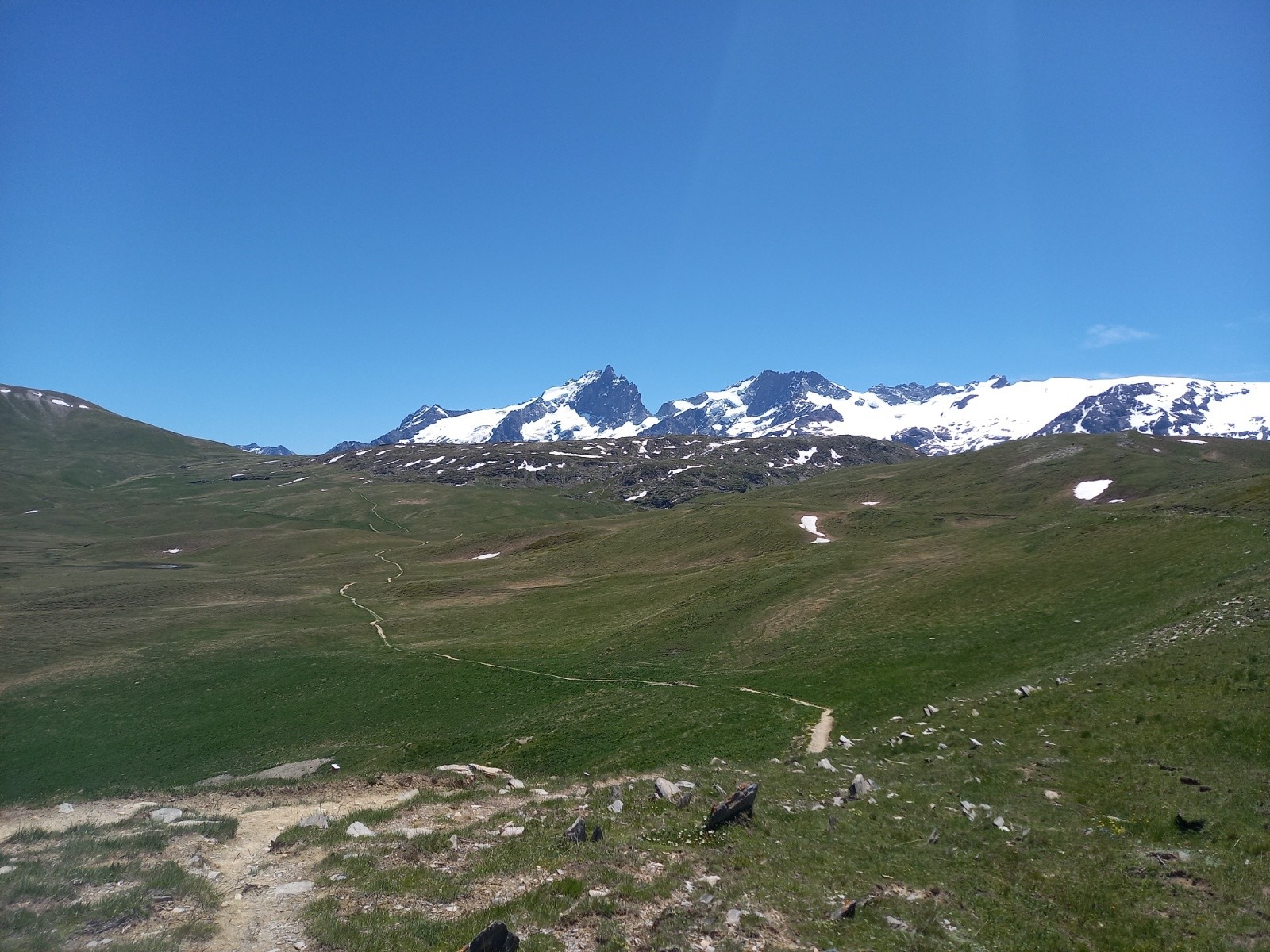 #6 Le plateau et la montée vers le col St-Georges Le plateau et la montée vers le col St-Georges