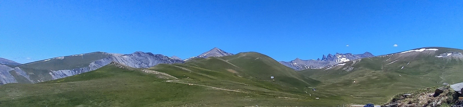 #5 Retour sur le plateau avec vue sur les Aiguilles d Retour sur le plateau avec vue sur les Aiguilles d'Arves