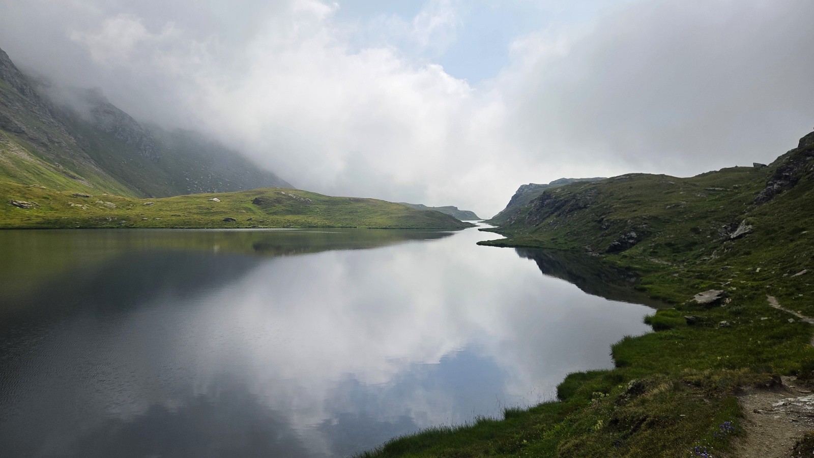 #3 Les Lacs de Palasinaz Les Lacs de Palasinaz