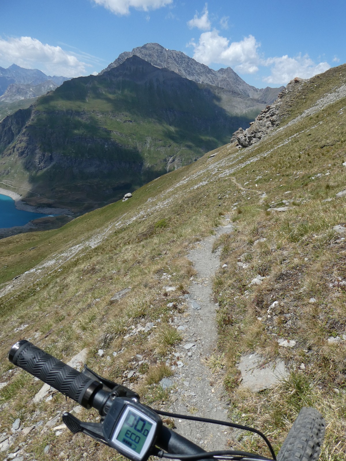 #9 Descente Descente