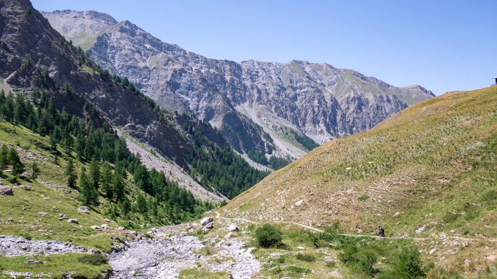 &nbsp;Retour dans le bas du vallon