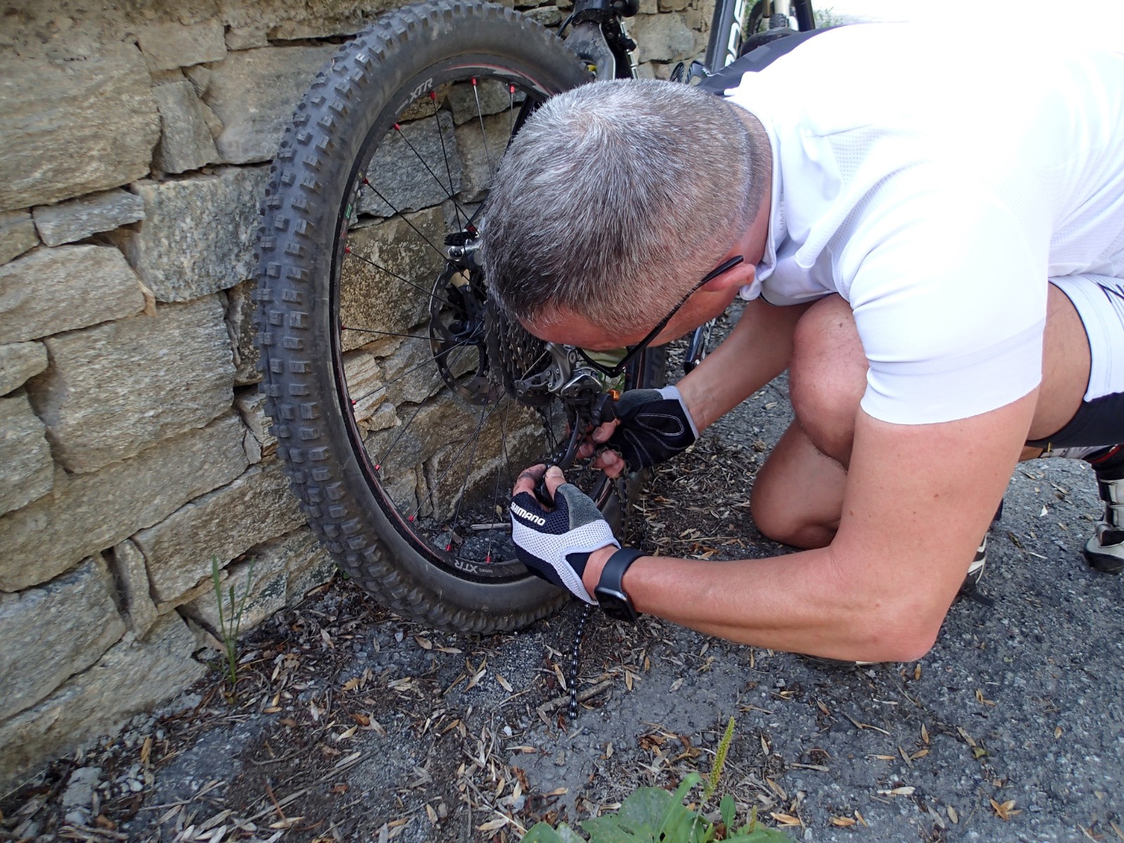 #7 Bris de chaîne pour Eric ... qui sort les outils ! Bris de chaîne pour Eric ... qui sort les outils !