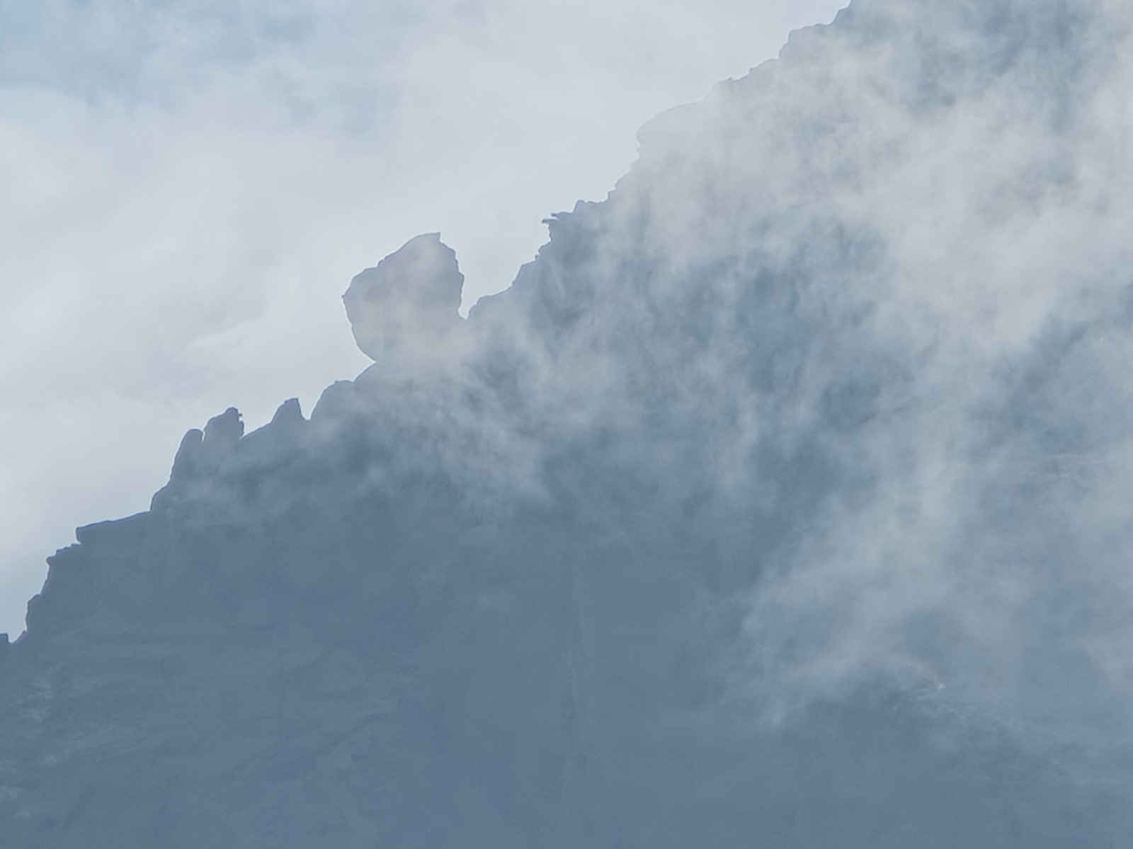 #10 Sur une arête du Viso Sur une arête du Viso