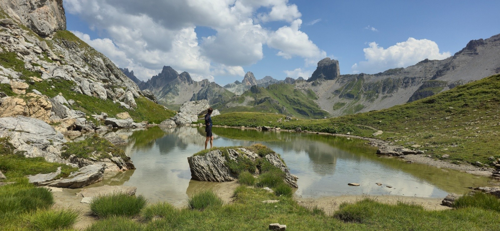 #8 Lac caché Lac caché