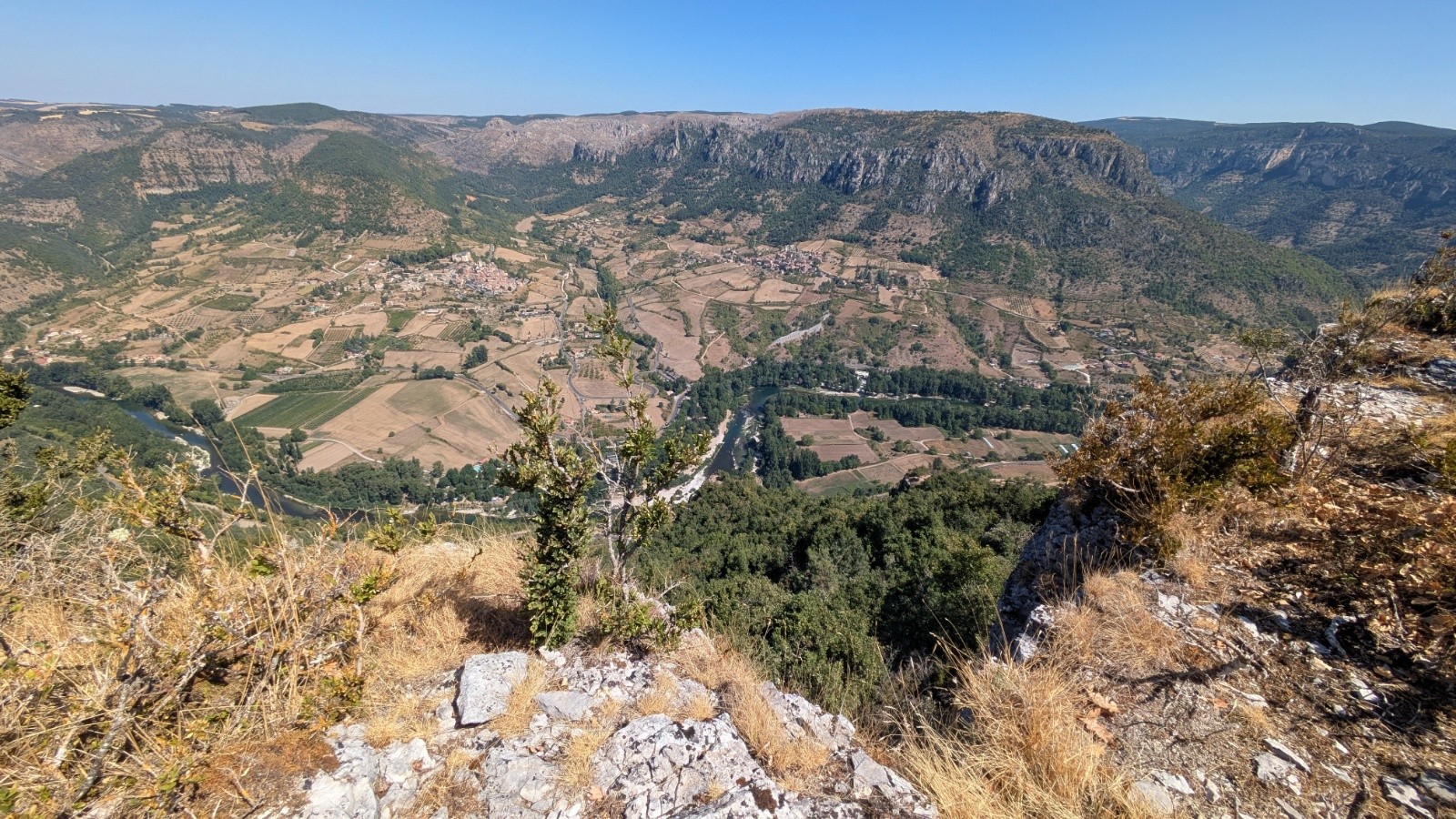 #12 Vue du Belvédère de l Vue du Belvédère de l'antenne TDF