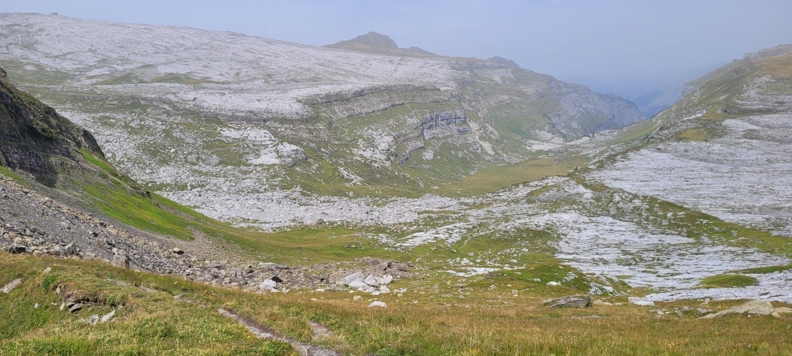 #10 Vue sur Sales de la Brèche du dérochoir Vue sur Sales de la Brèche du dérochoir