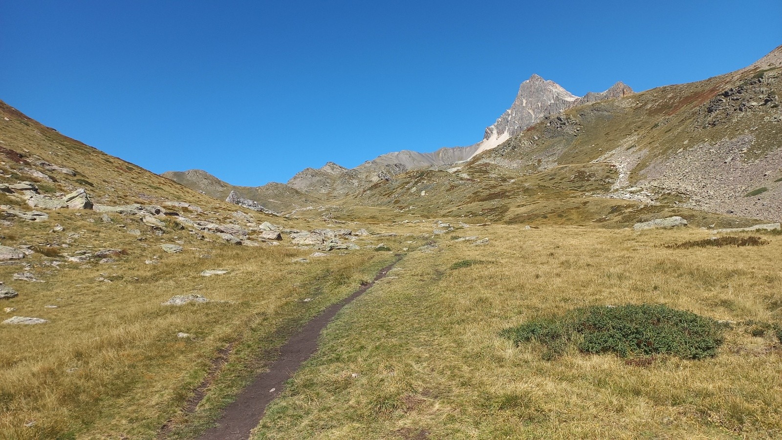 #45 Toujours du bon sentier Toujours du bon sentier