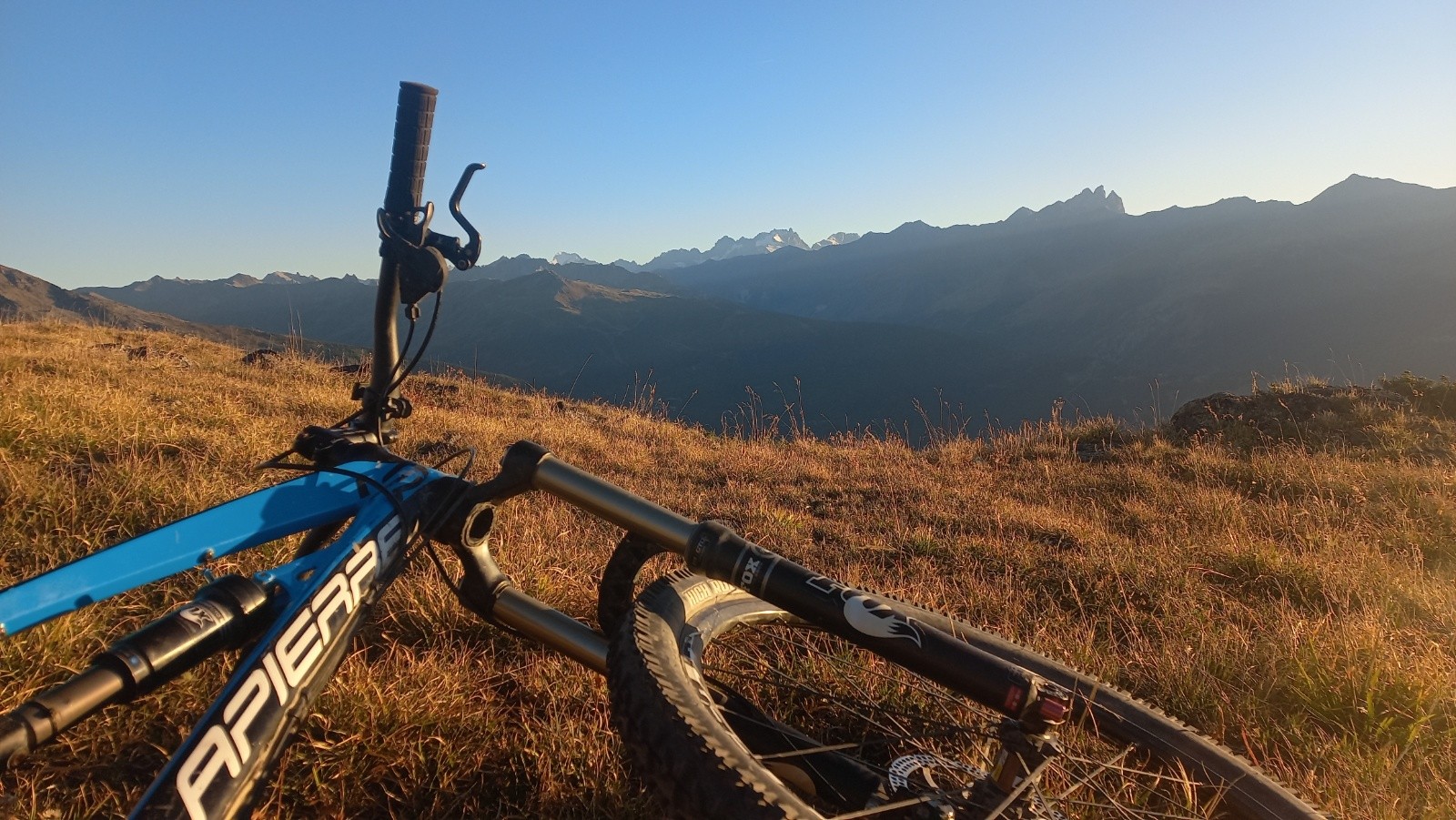 #10 Ecrin de dorure devant les Ecrins Ecrin de dorure devant les Ecrins