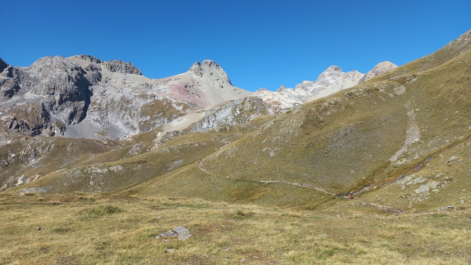 #41 Sentier du col de la Ponsonnière, versant sud Sentier du col de la Ponsonnière, versant sud