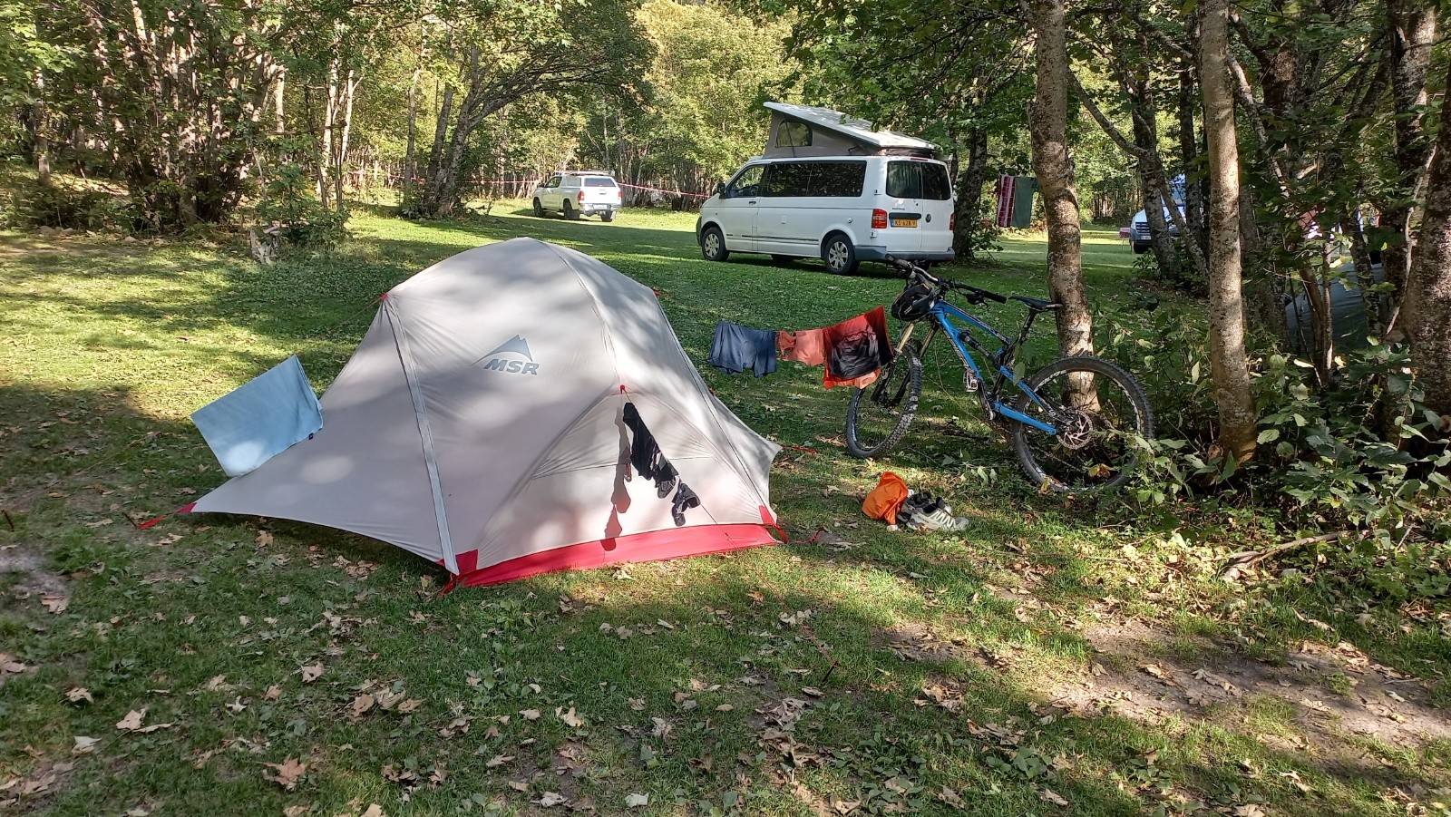 #51 Posée et trouvé une utilité au VTT : étendoir à linge Posée et trouvé une utilité au VTT : étendoir à linge