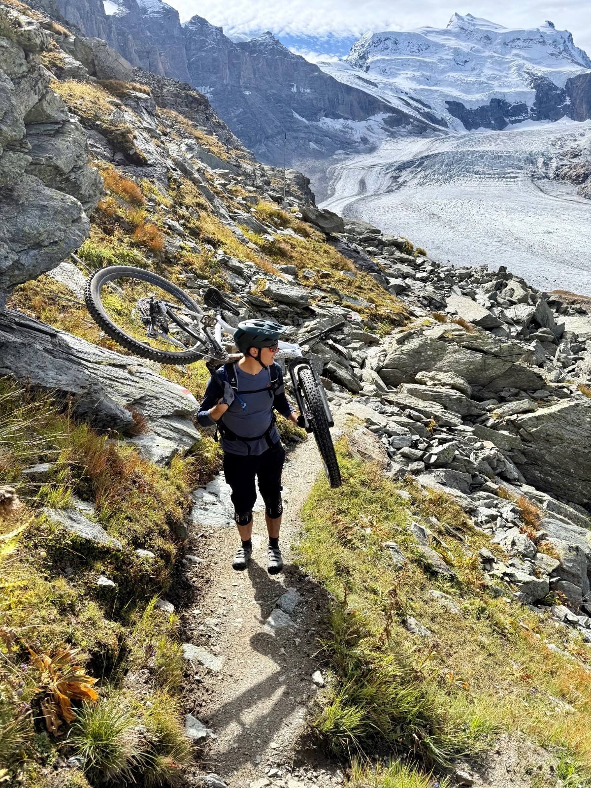 #18 Portage pour le col des Otanes Portage pour le col des Otanes