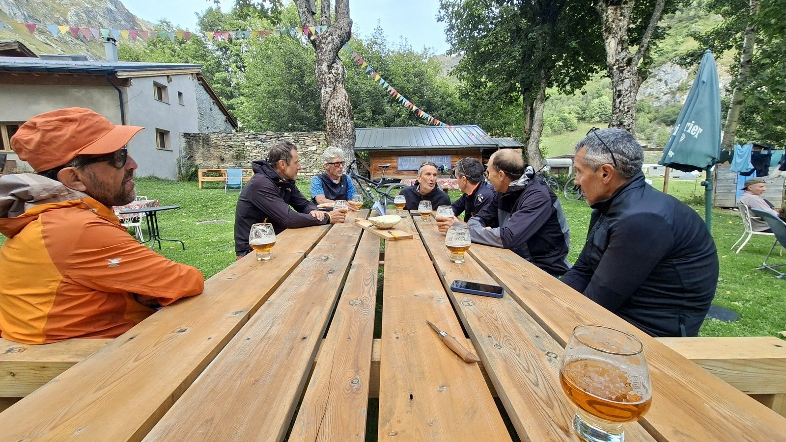 #22 La biĂšre traditionnelle de fin de raid bien entendu La biĂšre traditionnelle de fin de raid bien entendu