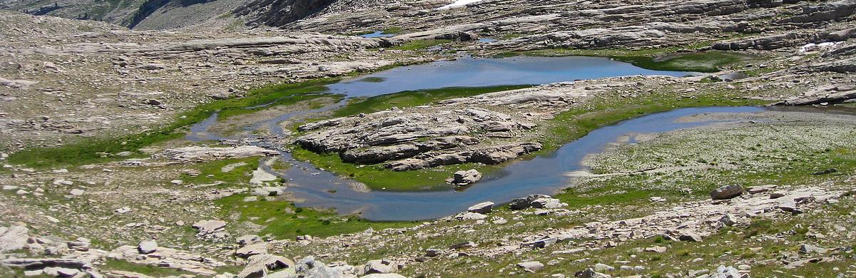 Le lac de Vautreuil : biscornu